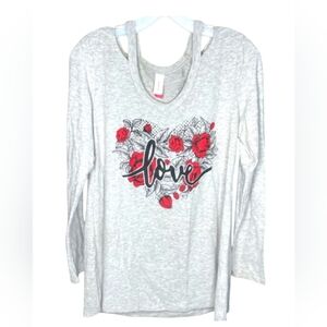 No Boundaries Rose Heart Love Graphic Gray Long Sleeve XL